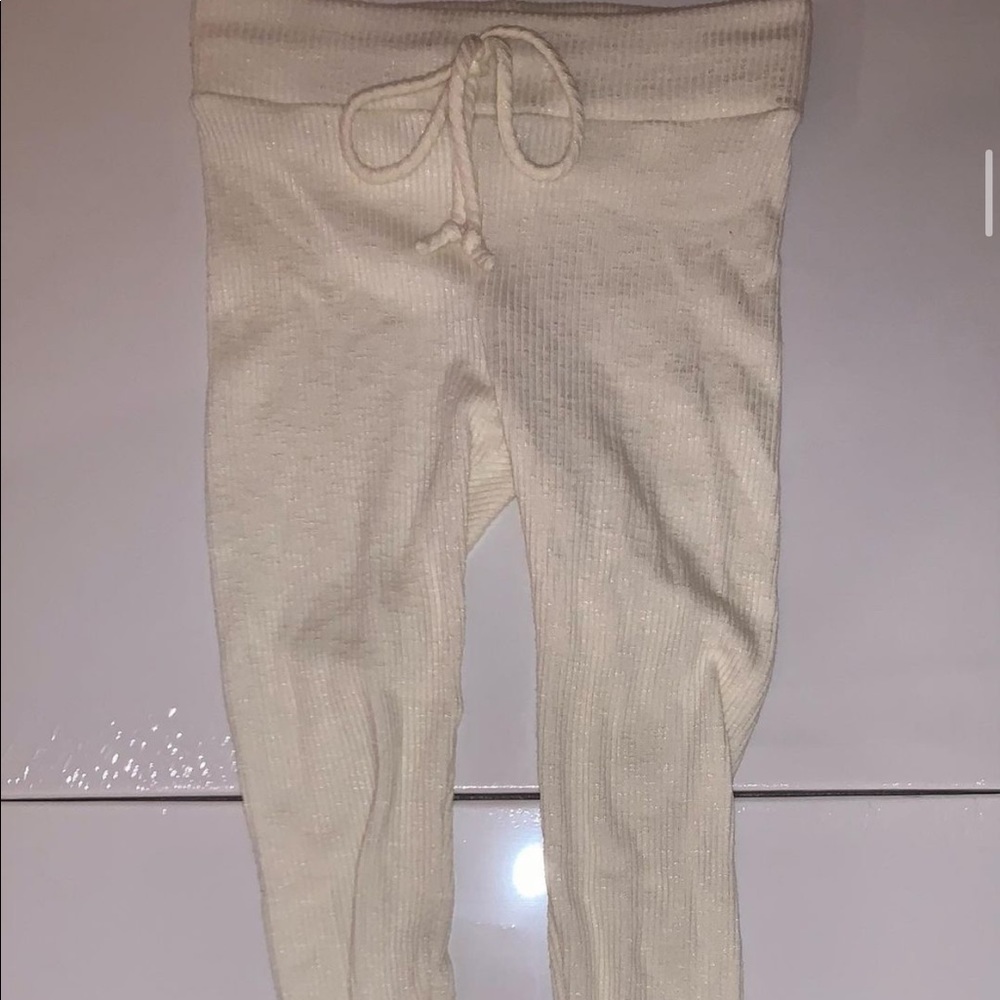 Cream knit leggings